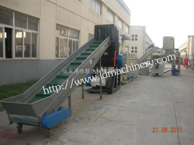 PP、PE薄膜破碎清洗設(shè)備-張家港市聯(lián)達(dá)機(jī)械