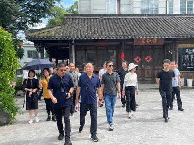 宜興市住房城鄉(xiāng)建設(shè)局組織開展宜興市城市更新和美麗鄉(xiāng)村建設(shè)主題培訓(xùn)